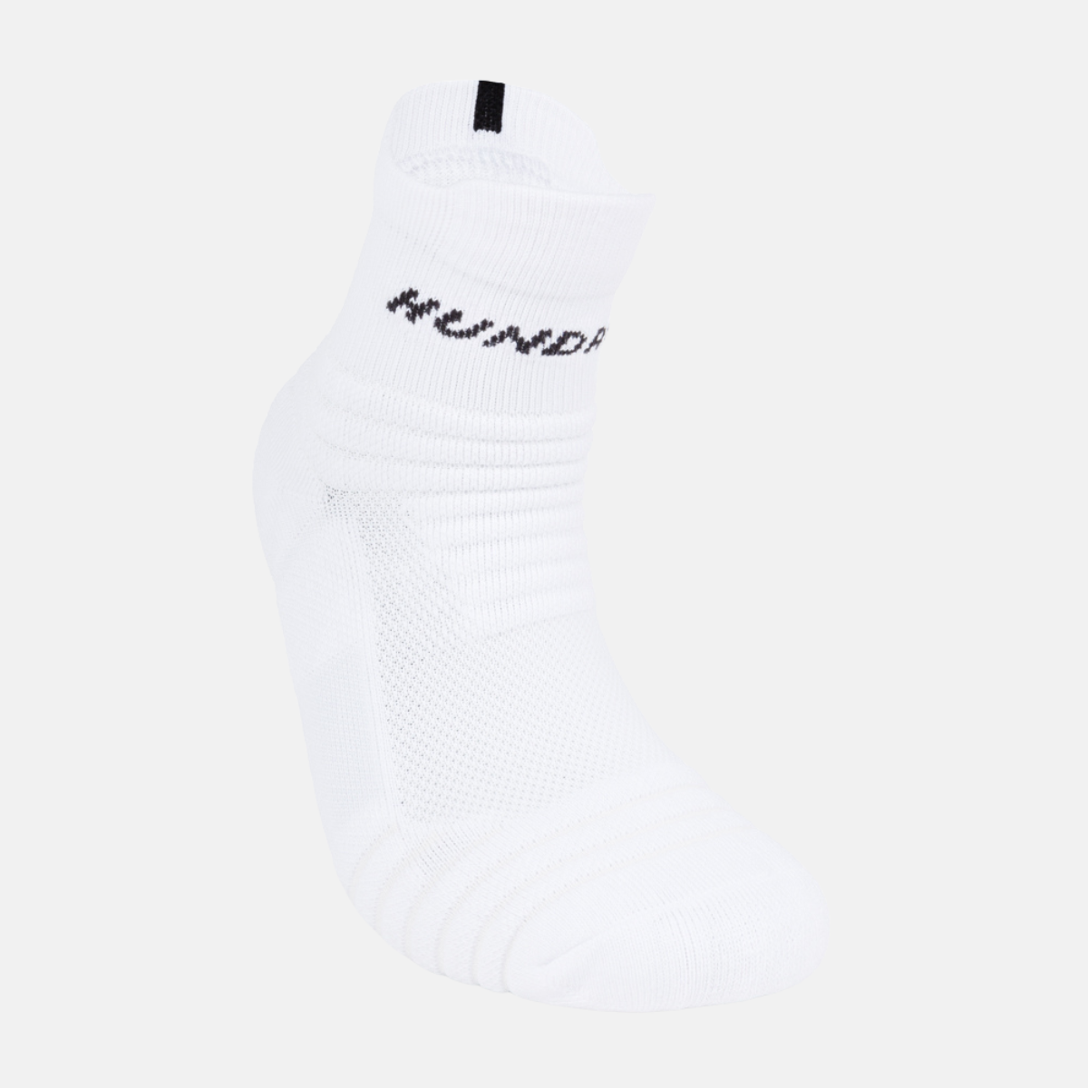 Quarter Socks - White / Black